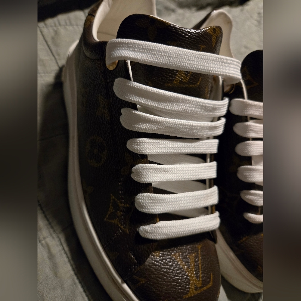 Louis Vuitton Monogram Time Out Sneakers - Picture 15 of 16